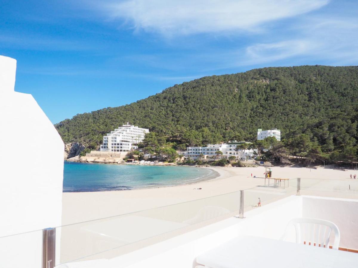 Apartamentos Cala Llonga Кала-Лонга Экстерьер фото